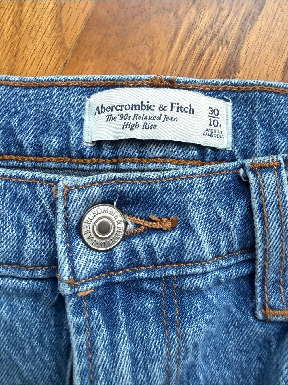 Abercrombie & Fitch 90s Relaxed High Rise